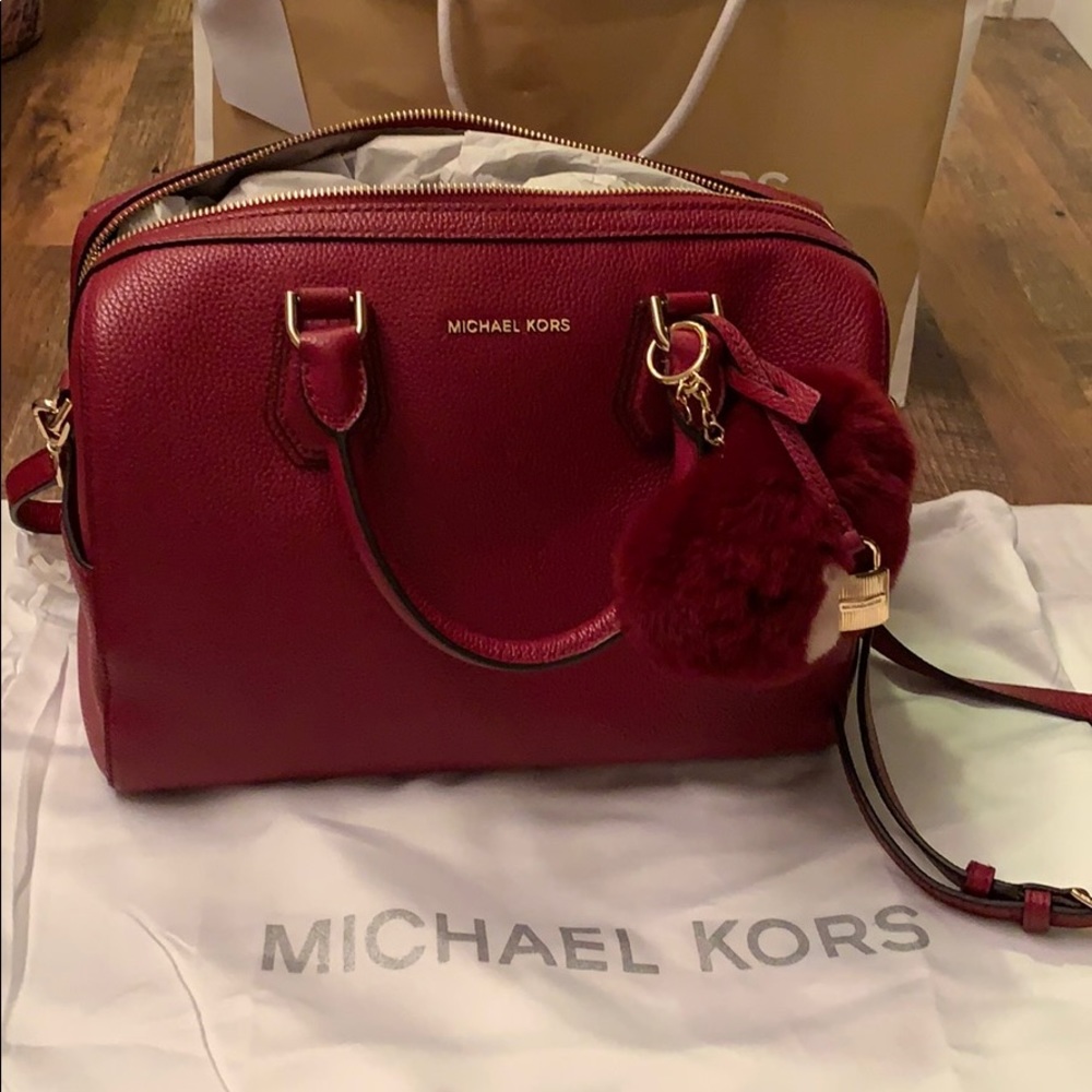 MICHAEL KORS MERCER DUFFLE